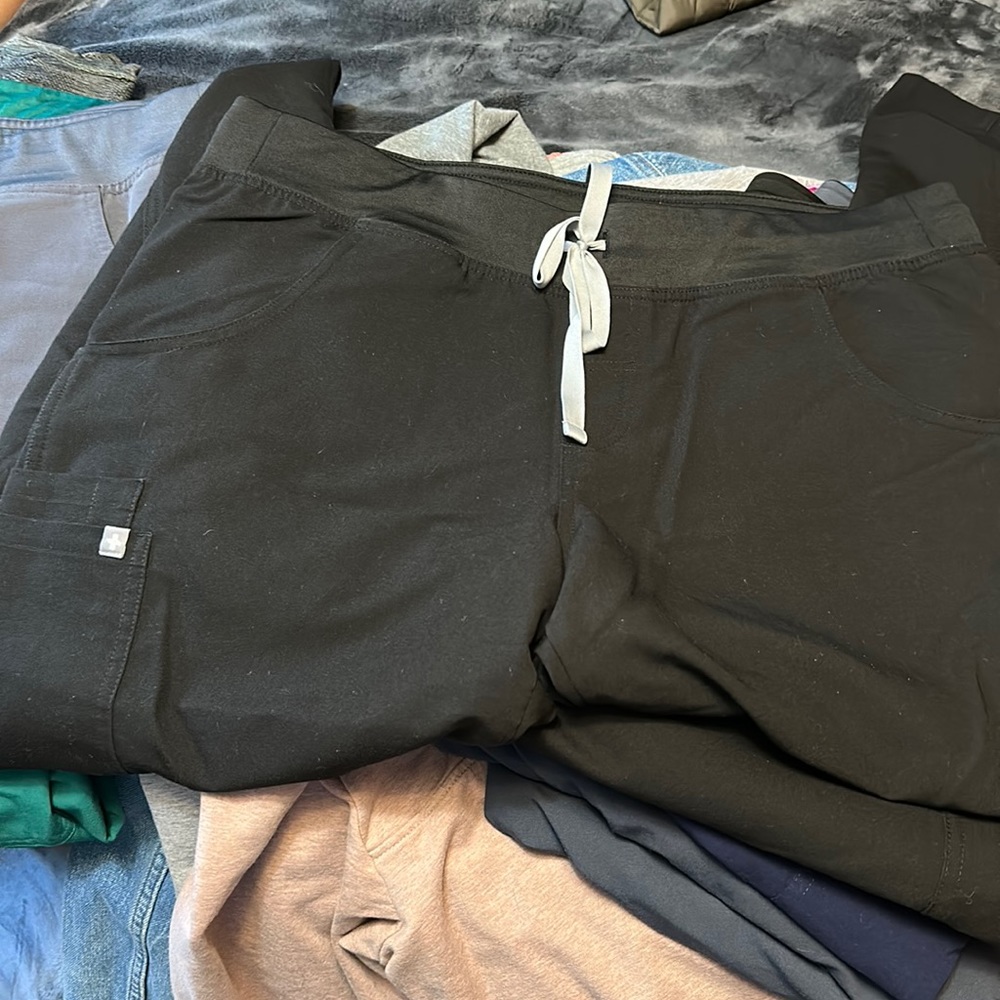 Black Kade Cargo Scrub Pants